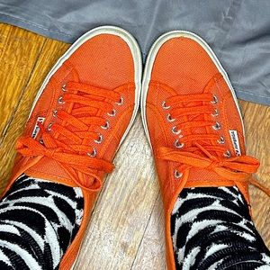 Classic Superga sneakers in orange